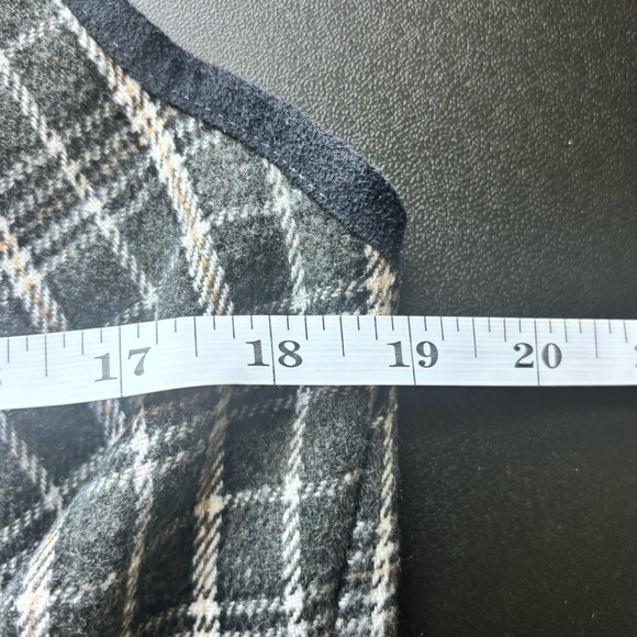 Women’s Altar’d State Plaid Vest - Picture 5 of 6